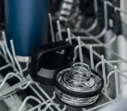 YETI - Rambler 26 Oz Bottle, Black 11 YETI - Rambler 26 Oz Bottle, Black -Sikkerhetsutstyr Salg Chug Bottle Drinkware Product Overview Image Dishwasher Safe 1x