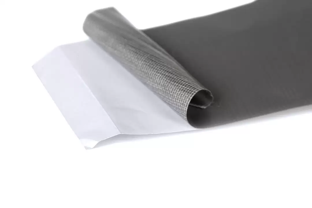 Blue Force Gear BFG - Flat Folded Silver Tape 4 Blue Force Gear BFG - Flat Folded Silver Tape - Bilde 2